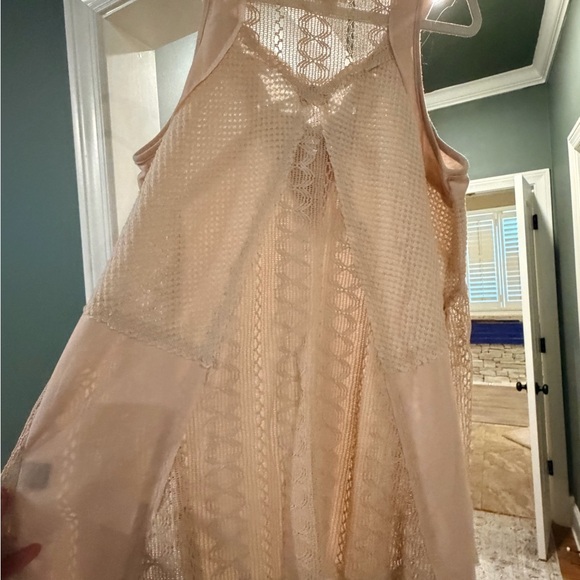 POL Lace-Up Beige Tank Top - Picture 4 of 6